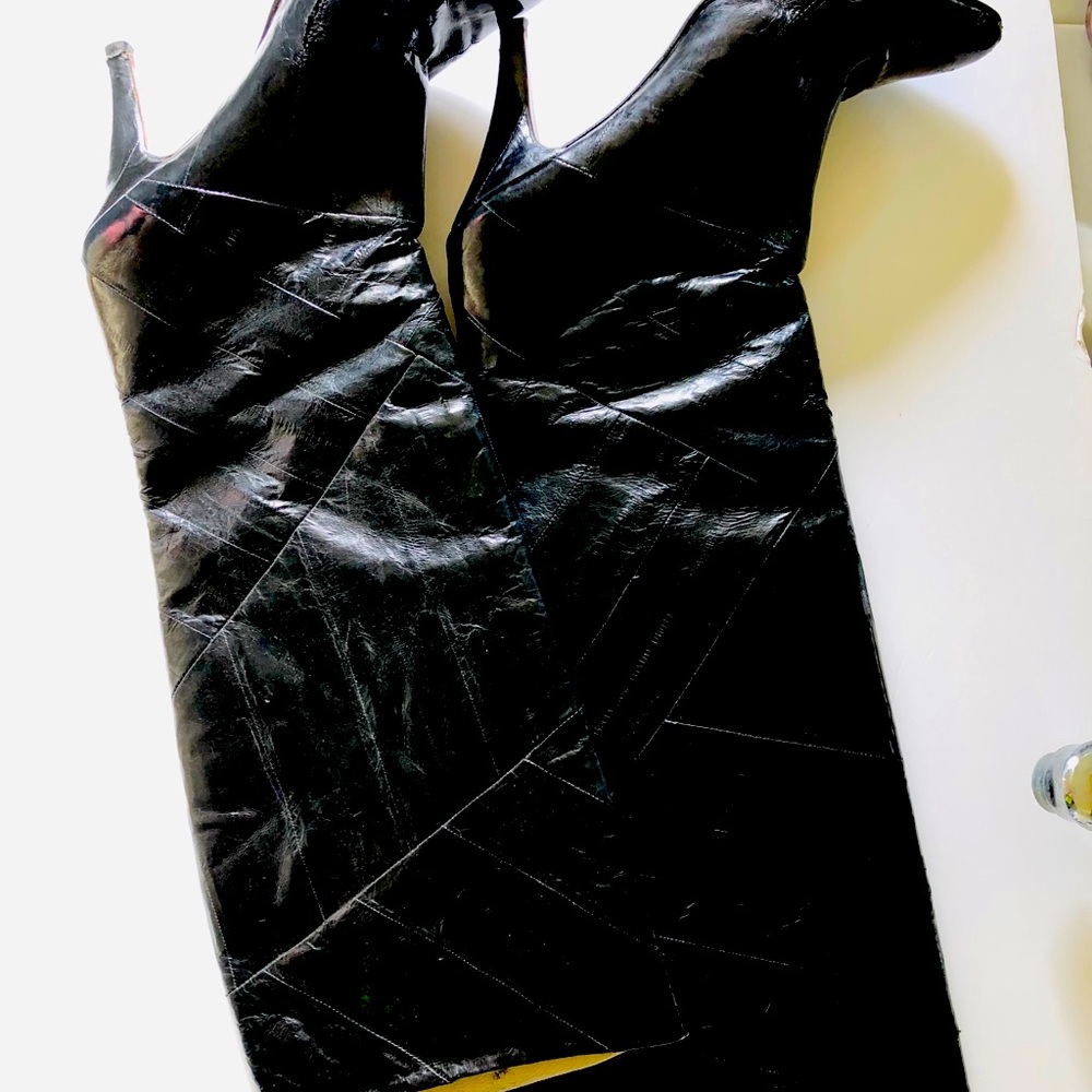 Eel skin boots size 7